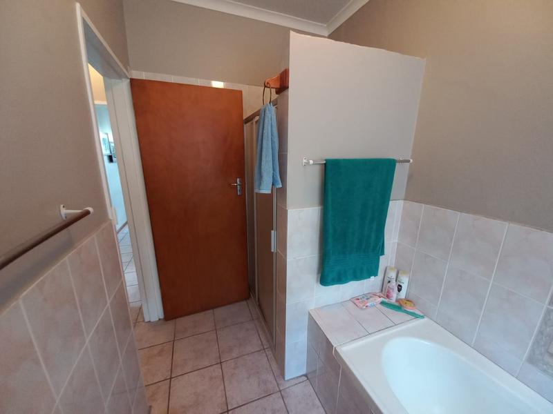 3 Bedroom Property for Sale in Kleinmond Western Cape